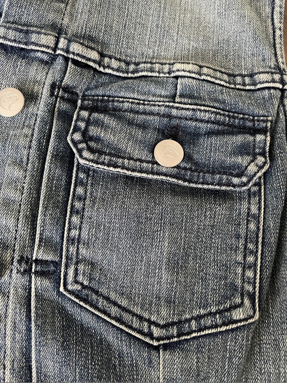 Boston Proper Sleeveless Denim Vest - Size M - New Condition - Picture 5 of 7